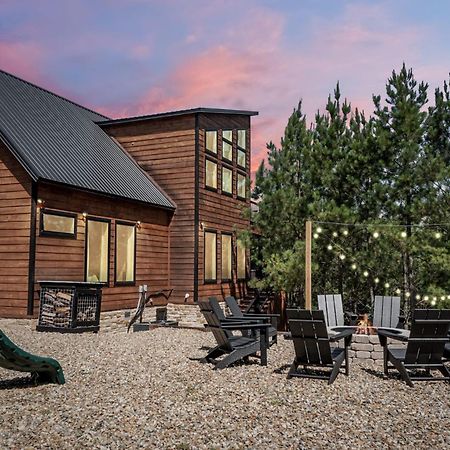 Pines And Recreation Villa Broken Bow Bagian luar foto
